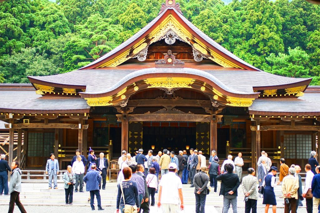 彌彦神社