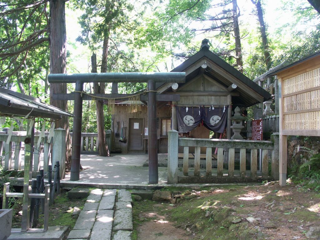 湯神社